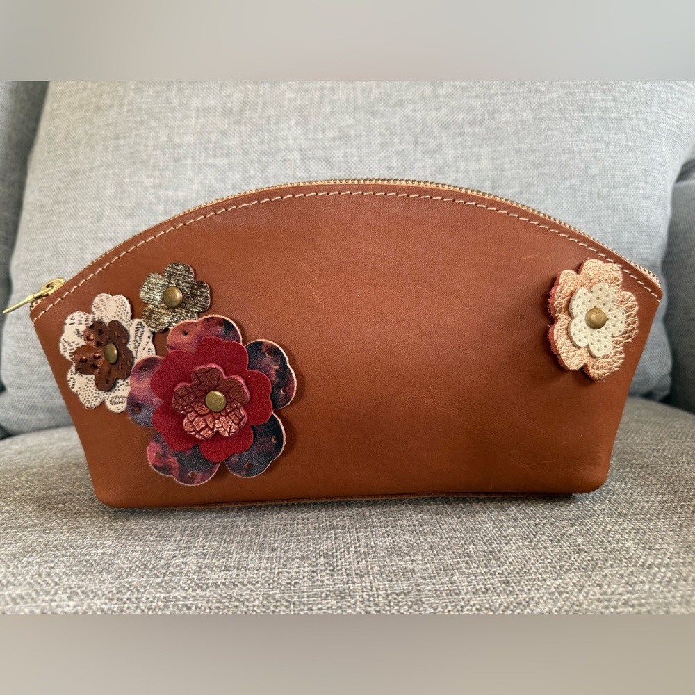 Portland Leather Goods Embellished Honey Total Eclipse with Flowers